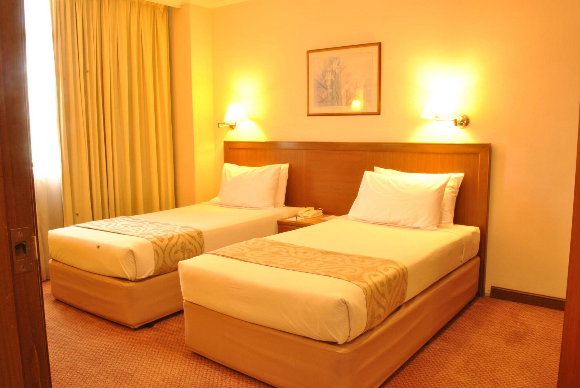 Empress Hotel Sepang Exterior foto